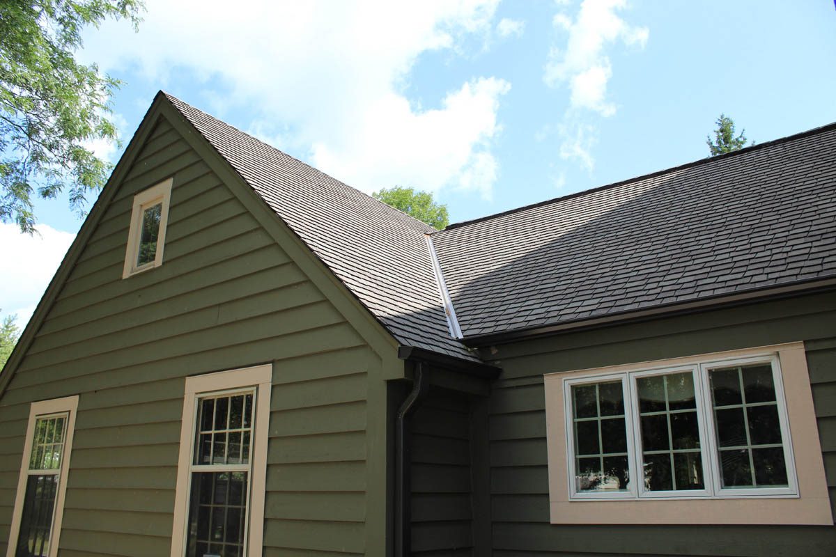 Modern Colonial Roof - Mequon - BCI Exteriors