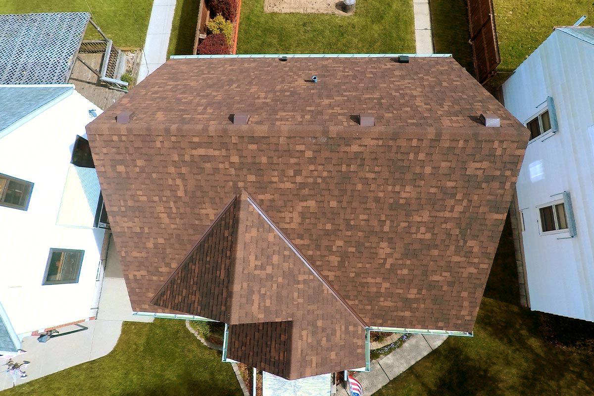 Small Brownwood Roof - Milwaukee - BCI Exteriors